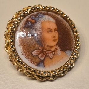 Vintage Portrait Brooch Pin Victorian Woman Elegant Rococo Style Gold Tone Oval